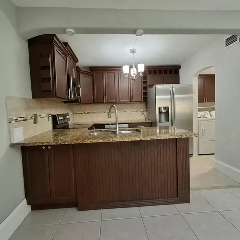 115 Lake Pine Circle Greenacres FL 33463