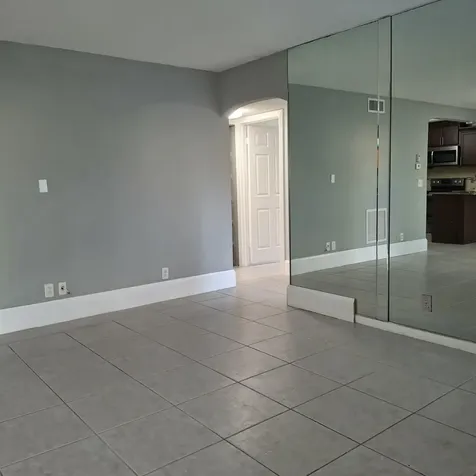 115 Lake Pine Circle Greenacres FL 33463