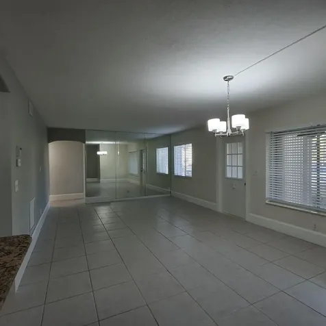 115 Lake Pine Circle Greenacres FL 33463