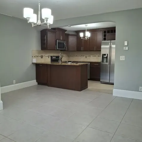 115 Lake Pine Circle Greenacres FL 33463
