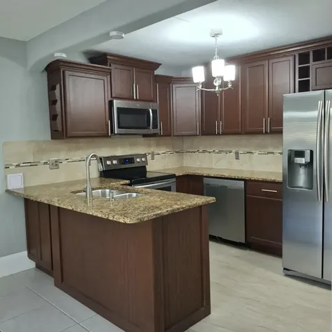 115 Lake Pine Circle Greenacres FL 33463