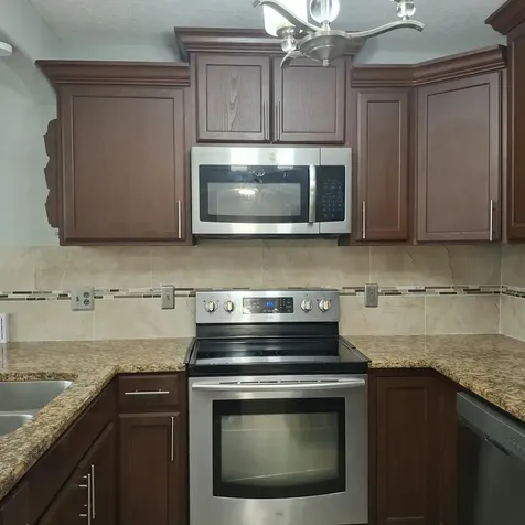 115 Lake Pine Circle Greenacres FL 33463