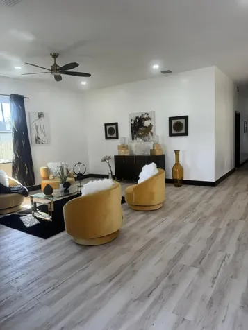 140 Sw 6th Avenue South Bay FL 33493