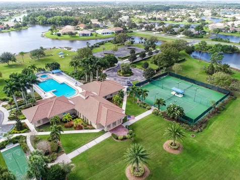 408 SW Horseshoe Bay Port Saint Lucie FL 34986