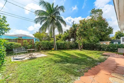 930 43rd Street West Palm Beach FL 33407