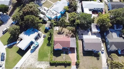 930 43rd Street West Palm Beach FL 33407