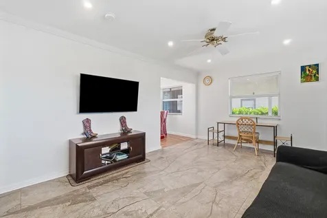 930 43rd Street West Palm Beach FL 33407