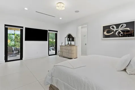 1801 N Lakeside Drive Lake Worth Beach FL 33460