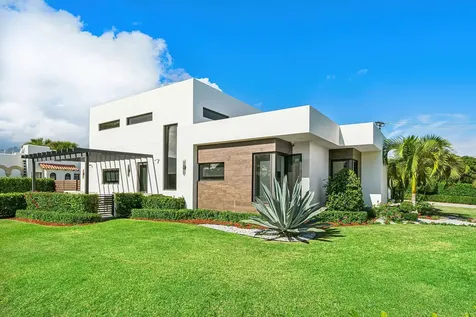 1801 N Lakeside Drive Lake Worth Beach FL 33460