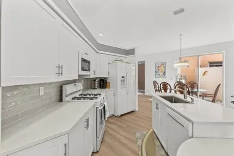 73 Via Verona Palm Beach Gardens FL 33418