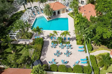 73 Via Verona Palm Beach Gardens FL 33418
