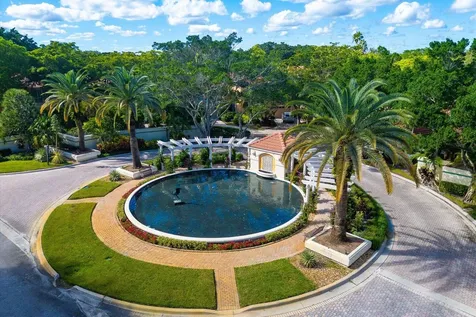 73 Via Verona Palm Beach Gardens FL 33418