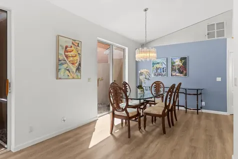 73 Via Verona Palm Beach Gardens FL 33418