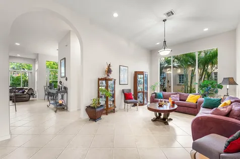6383 Paradise Cove West Palm Beach FL 33411
