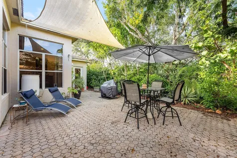 6383 Paradise Cove West Palm Beach FL 33411