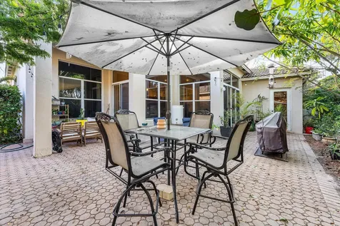 6383 Paradise Cove West Palm Beach FL 33411