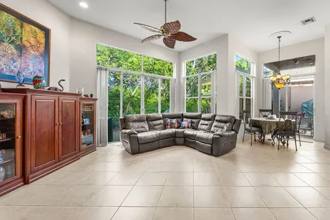 6383 Paradise Cove West Palm Beach FL 33411