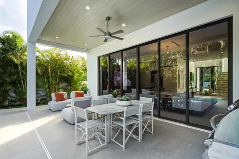 450 Ne Spanish Court Boca Raton FL 33432