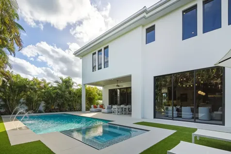 450 Ne Spanish Court Boca Raton FL 33432