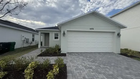 5876 NW Fairfox Way Port Saint Lucie FL 34987