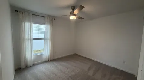 5876 NW Fairfox Way Port Saint Lucie FL 34987