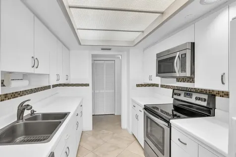 120 Se 5th Avenue Boca Raton FL 33432