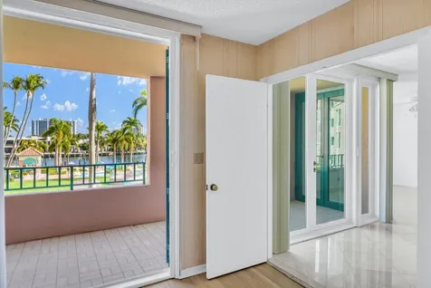 120 Se 5th Avenue Boca Raton FL 33432