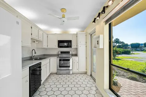 4663 Kittiwake Court Boynton Beach FL 33436