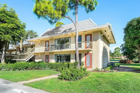 4663 Kittiwake Court Boynton Beach FL 33436