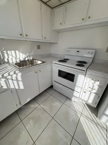 230 Bedford I West Palm Beach FL 33417