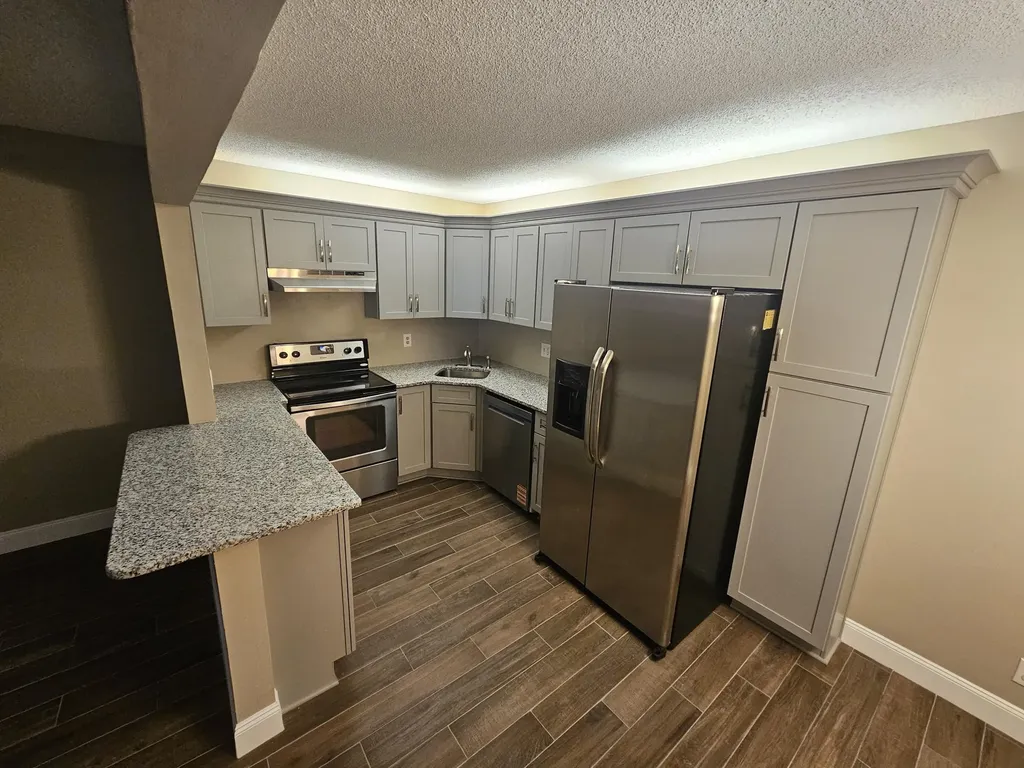 706 Sunny Pine Way Greenacres FL 33415