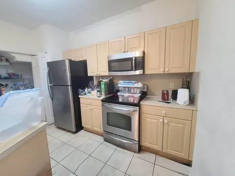 102 S Santa Catalina Circle North Lauderdale FL 33068
