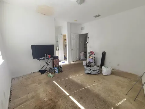 102 S Santa Catalina Circle North Lauderdale FL 33068