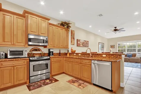 4559 Artesa Way Palm Beach Gardens FL 33418