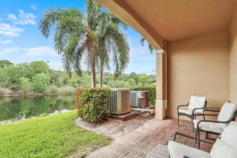 4559 Artesa Way Palm Beach Gardens FL 33418
