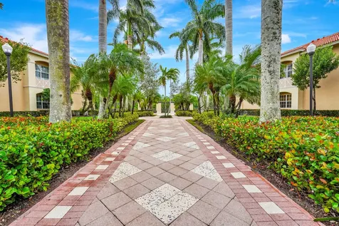 4559 Artesa Way Palm Beach Gardens FL 33418