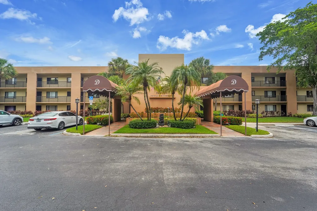 7342 Ashmont Circle Tamarac FL 33321