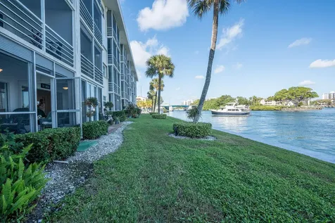 20 Yacht Club Drive North Palm Beach FL 33408
