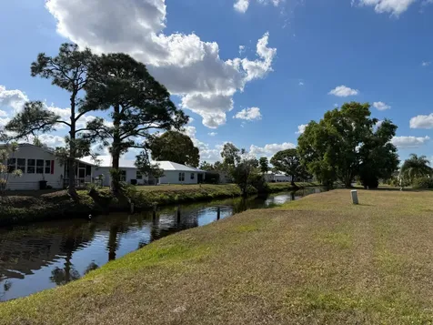 47 El Camino Real Port Saint Lucie FL 34952