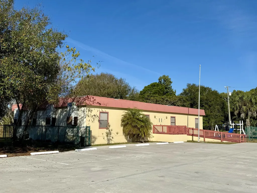 2525 S 25th Street Fort Pierce FL 34981