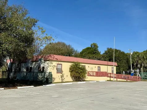 2525 S 25th Street Fort Pierce FL 34981