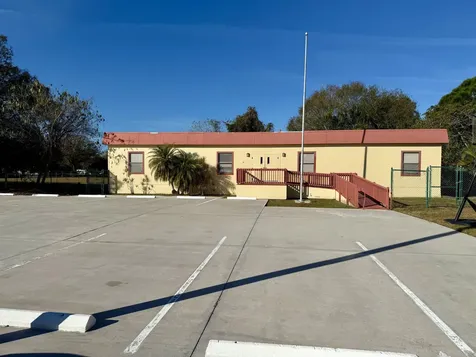 2525 S 25th Street Fort Pierce FL 34981