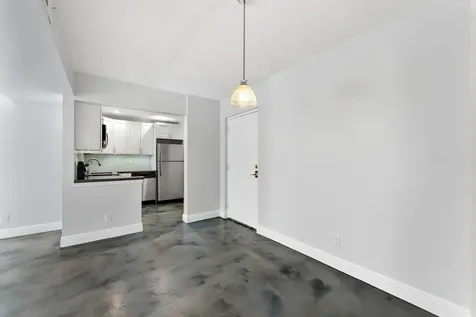 470 NW 20th Street Boca Raton FL 33431