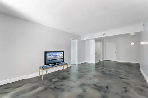470 NW 20th Street Boca Raton FL 33431