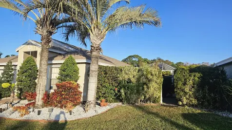 1768 Sawgrass Circle Greenacres FL 33413