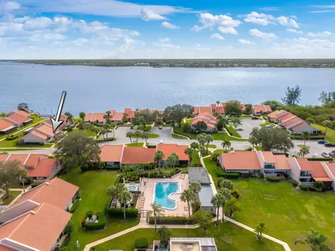 3501 Se Sandpiper Court Port Saint Lucie FL 34952