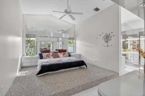 2570 Nw 13th Street Delray Beach FL 33445
