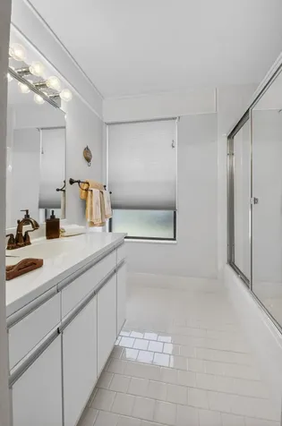 2570 Nw 13th Street Delray Beach FL 33445