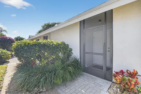 2570 Nw 13th Street Delray Beach FL 33445