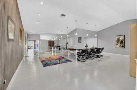2570 Nw 13th Street Delray Beach FL 33445